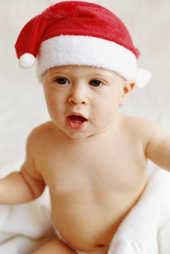 圣诞节快到了， 那么在圣诞节你的宝宝应该如何装扮呢?你是不是苦于还是没有什么创意，亲亲宝贝小编帮你收集了一下可爱宝宝的圣诞节装扮，一起来看看吧!