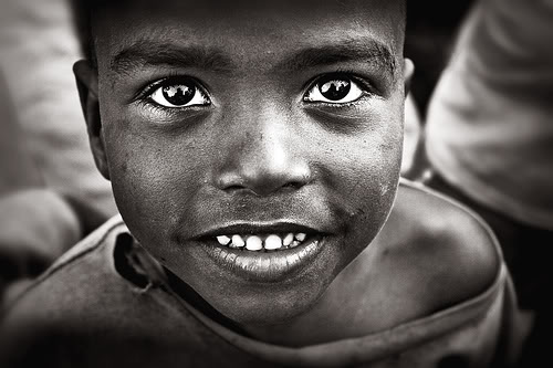 非洲孩子的动人笑脸