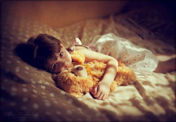来自于第比利斯的Maria Gvedashvili是一位十分富有才华的女摄影师，她非常擅长儿童摄影的拍摄，能够捕捉到不同小孩的情绪表现。不得不说，女摄影师确实有着更加敏感的洞察力。