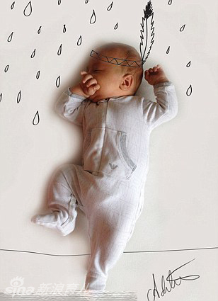 “画蛇添足”的宝宝梦 芬兰一位名叫阿黛尔的母亲将刚学会走路和说话的儿子文森特插上“音乐的翅膀”。