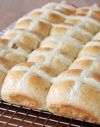十字面包怎么做好吃 十字面包的做法介绍_面包