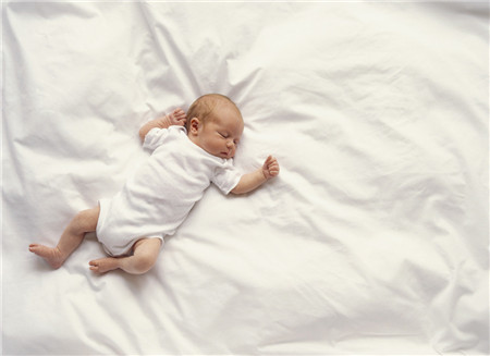 盘点4-6个月婴儿必备用品_生活护理