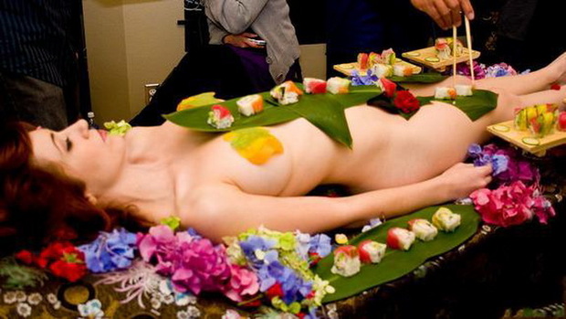 日本人体寿司宴：一顿超100万