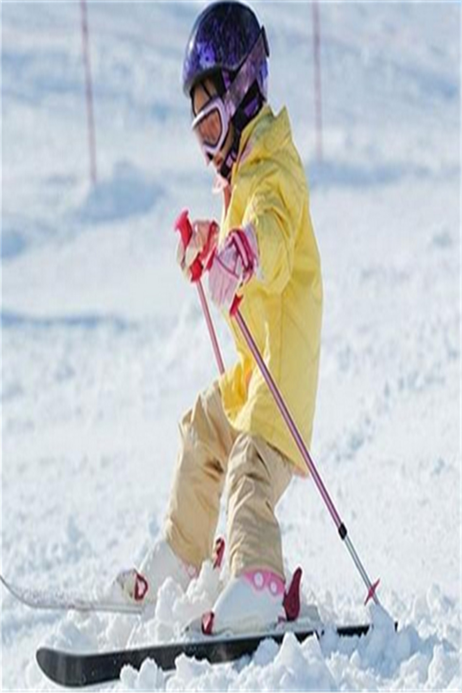 《爸爸去哪儿》最后一集雪乡之旅，萌娃和爸爸们全副武装，体验酷寒生活。爸爸们为了柴火，也纷纷拿起斧头，在冰天雪地里劈起木头。