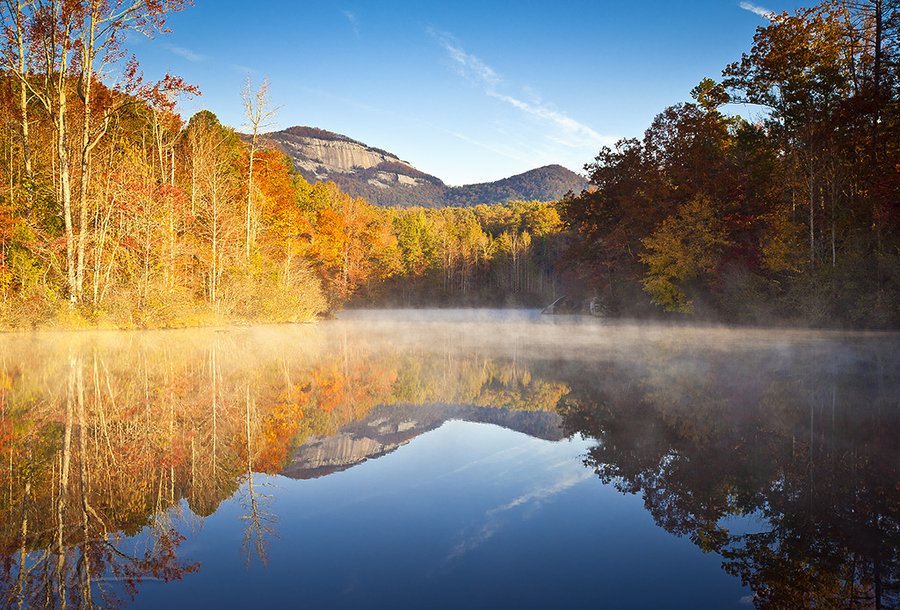 美国摄影师Dave Allen拍摄了北卡罗来纳州西部(Western North Carolina)和蓝岭山脉(Blue Ridge Mountains)的自然风光。