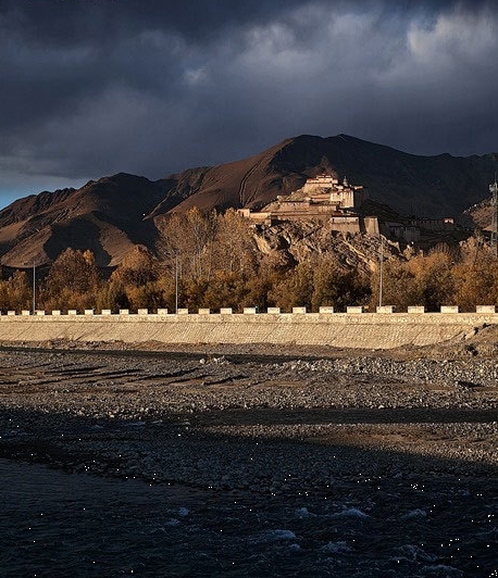 《红河谷》江孜宗山 用生命捍卫领土和尊严的地方