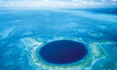 大蓝洞(Great Blue Hole)