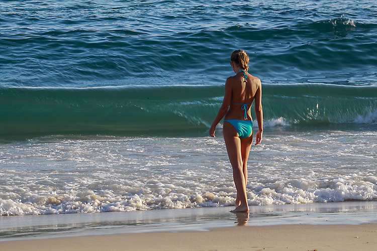 海滨日光浴——享受生活，就是对生活由衷的热爱。