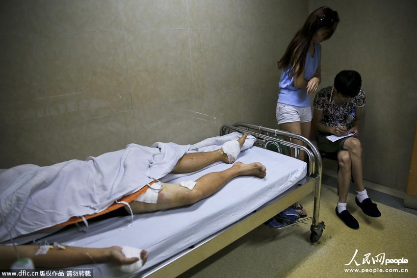 广州白云区爆炸 幼儿园多名孩子受伤 2013年9月10日，广州鹅掌坦牌坊对面某房屋发生爆炸。有目击者称数百米外都可以看到浓烟，爆炸现场一片狼藉。爆炸现场附近有幼儿园，有孩子被波及，送往医院接受治疗。