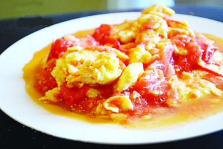 西红柿炒鸡蛋的营养价值_饮食搭配