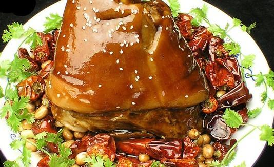 中国饮食：东坡肘子的做法