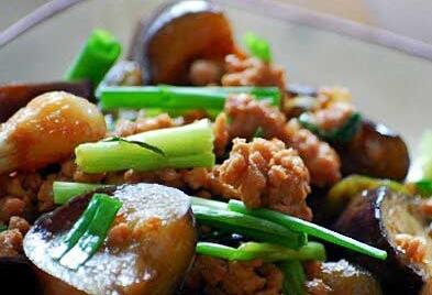 茄子的家常做法：肉末茄子