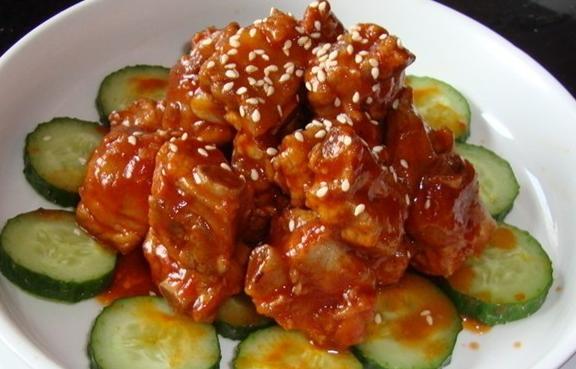 江南家常菜推荐：糖醋排骨的制作方法