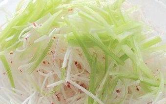 初秋养生小菜：爽口萝卜丝的做法