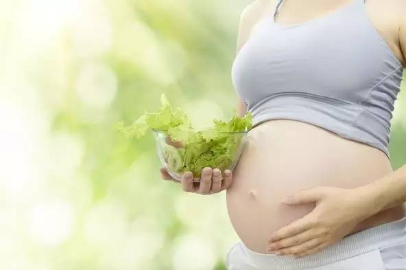 怀孕初期有褐色分泌物正常吗