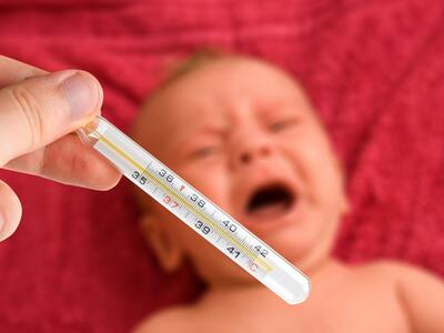 【宝宝秋季咳嗽发烧的前兆是什么】秋季幼儿咳