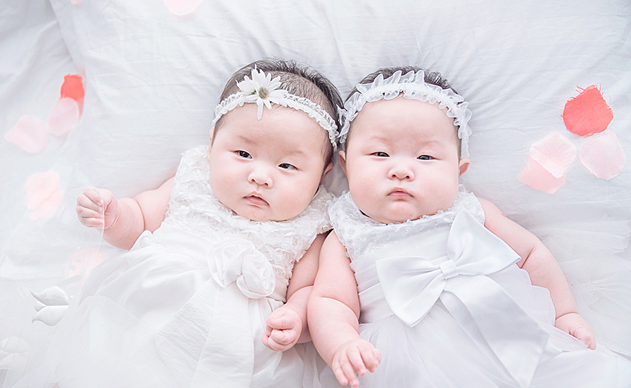 【双胞胎图片】双胞胎女宝宝图片_亲亲宝贝网