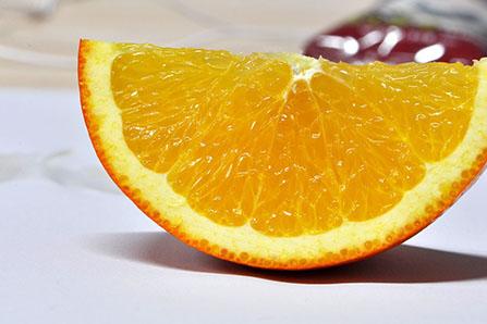 【女生经期可以吃橙子吗】月经期可以吃橙子吗