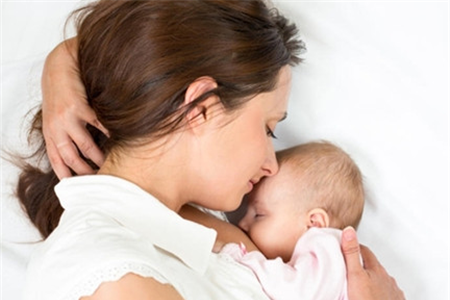 宝宝不吃奶头,纠正乳头混淆全攻略