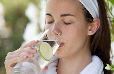 伊能静谈47岁产子,高龄女性备孕要面对哪些困