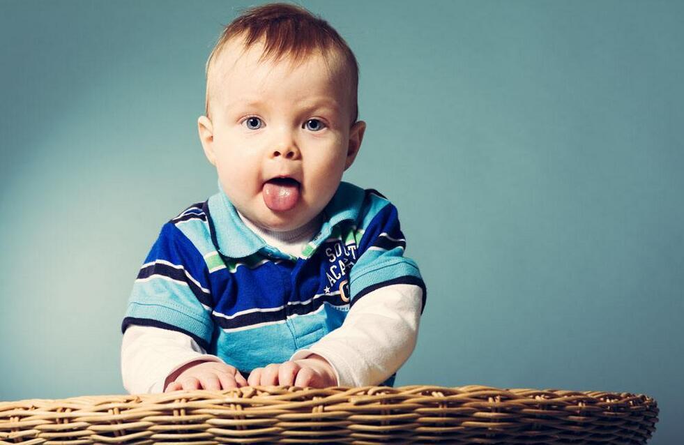 【宝宝舌头上有白苔吃什么药】孩子舌头有白苔