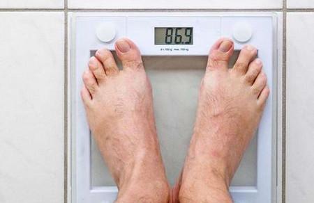 身高173CM，体重多少才算合适呢？过重过轻对身体会造成什么影响