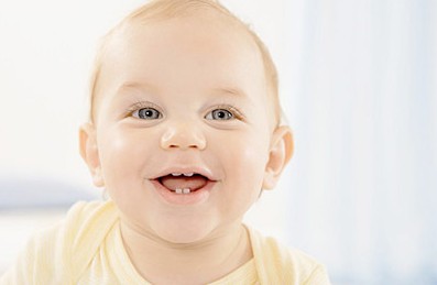 专家访谈：BB先天性缺牙多由母亲遗传