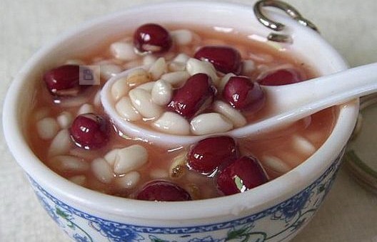 去湿气的食物：赤小豆薏米粥