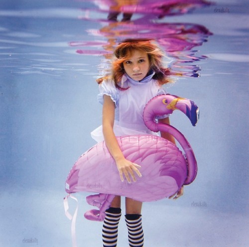 儿童摄影：水中爱丽丝