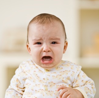小儿咳嗽打喷嚏不一定是感冒 可能是过敏性鼻炎或哮喘