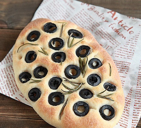 意大利面包：黑橄榄佛卡夏的做法