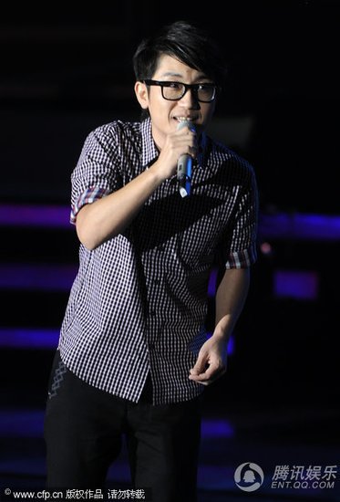 中国好声音”巡演广州开唱 导师杨坤携四强学员声震广州
