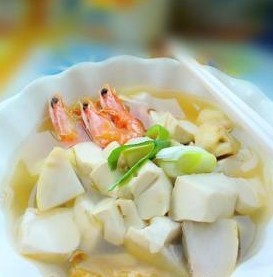芋头豆腐鲜虾汤