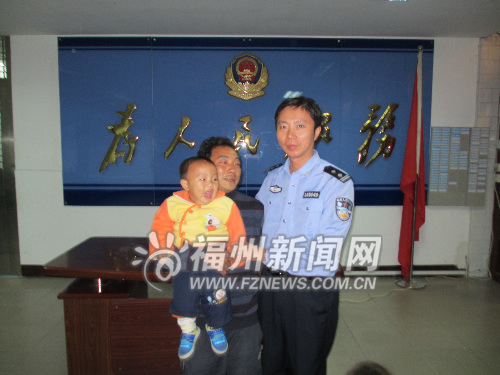 少妇卖儿子见情人