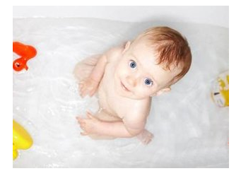 游泳可提高宝宝的抗病能力