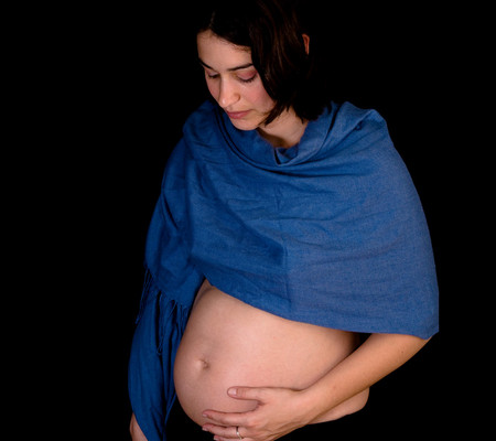 容易早产的孕妇如何保胎 