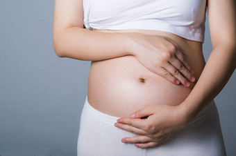 孕中后期乳房千万别过度按摩 