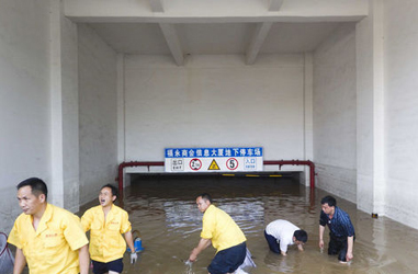 深圳遭遇二十年一遇暴雨