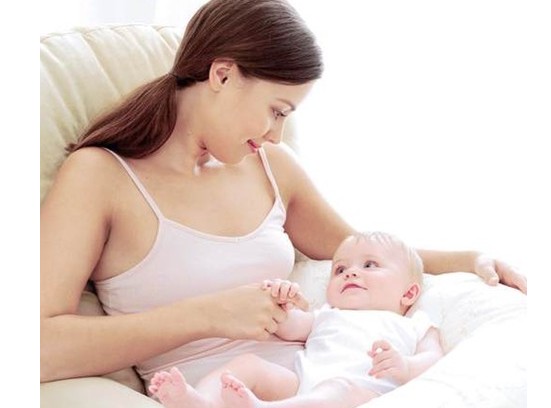 母乳喂养：产后开奶的12个方法