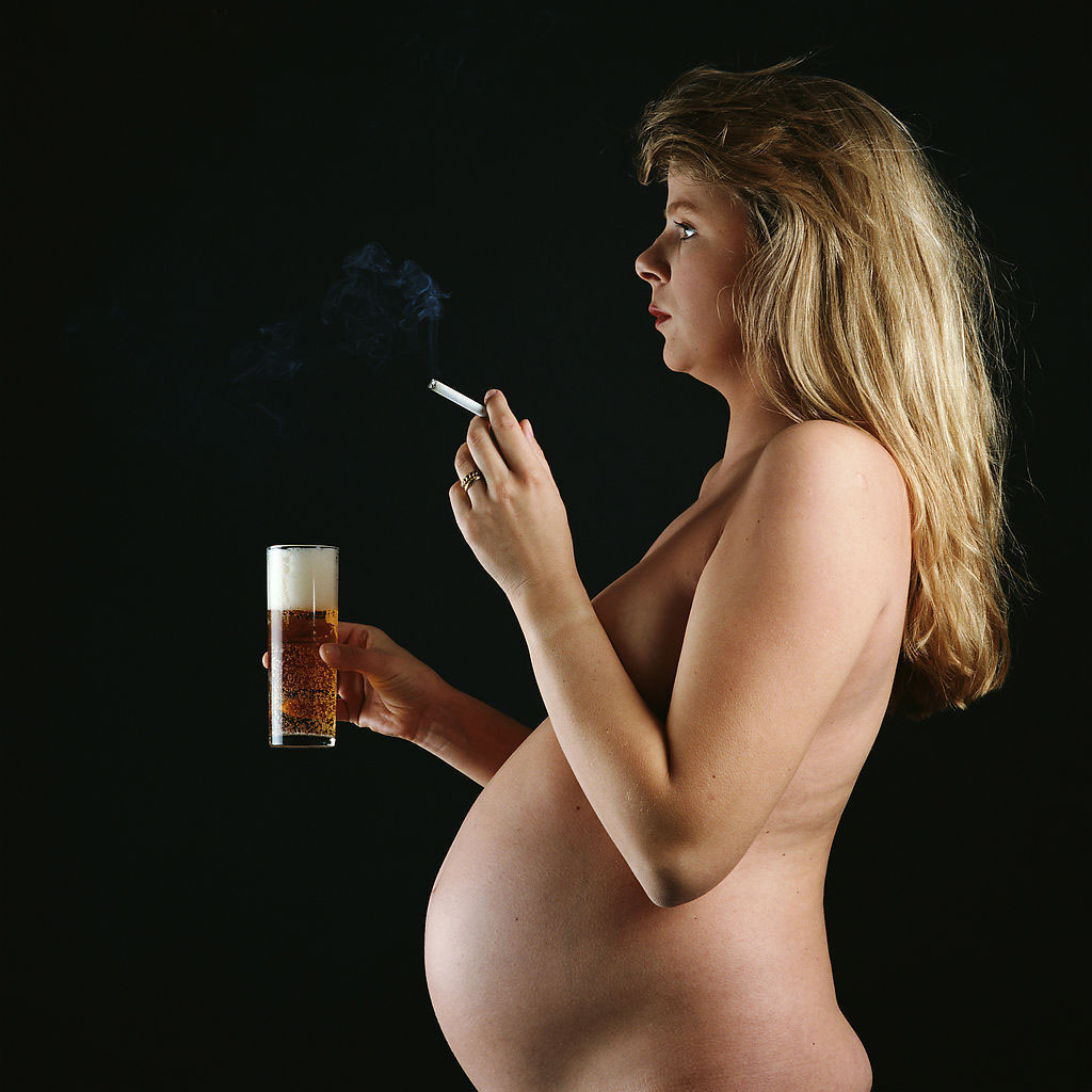 孕妇吸烟导致胎儿多动症