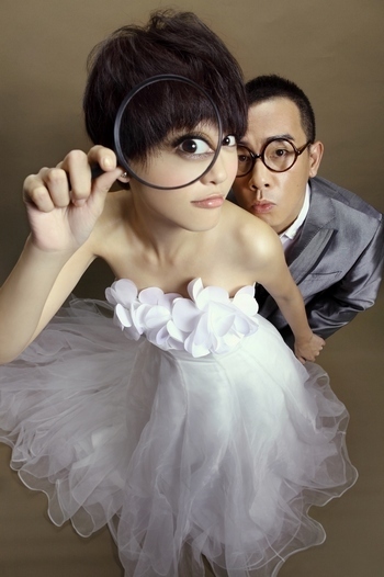 郑希怡失足后接受男友求婚 盘点娱乐圈的浪漫求婚史