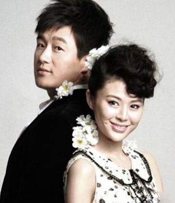 郑希怡失足后接受男友求婚 盘点娱乐圈的浪漫求婚史