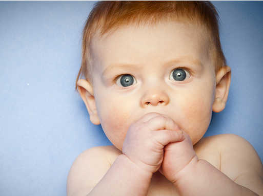 如何防治宝宝过敏性鼻炎鼻塞