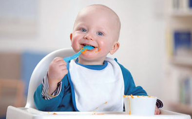 如何用辅食锻炼宝宝的咀嚼能力