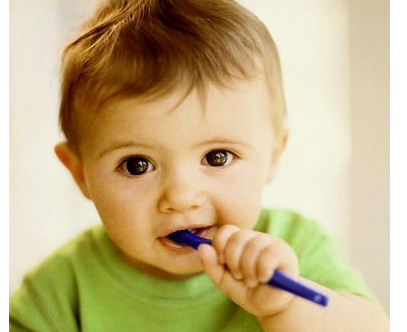 宝宝出牙后不宜再用磨牙棒