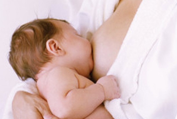 产后乳腺炎喂奶对孩子有何影响