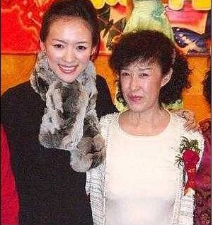 章子怡和妈妈