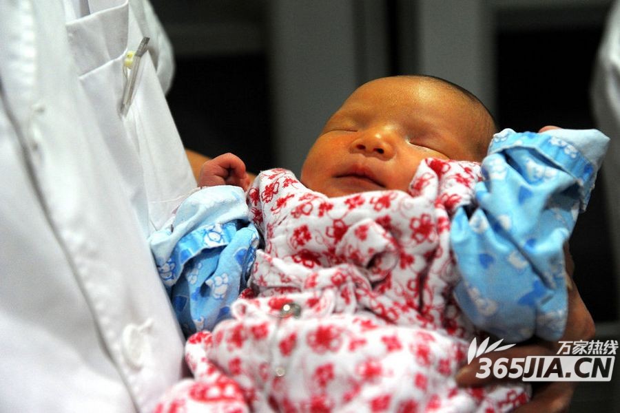 什么是设计婴儿 中国首例“设计婴儿”诞生脐血救姐姐 