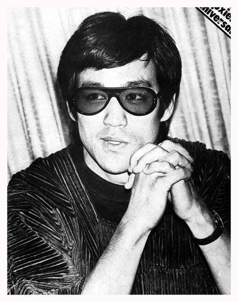 华人功夫巨星李小龙39周年忌日