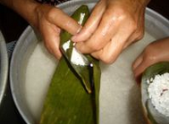 　　图文并茂蜜枣粽子的做法!  